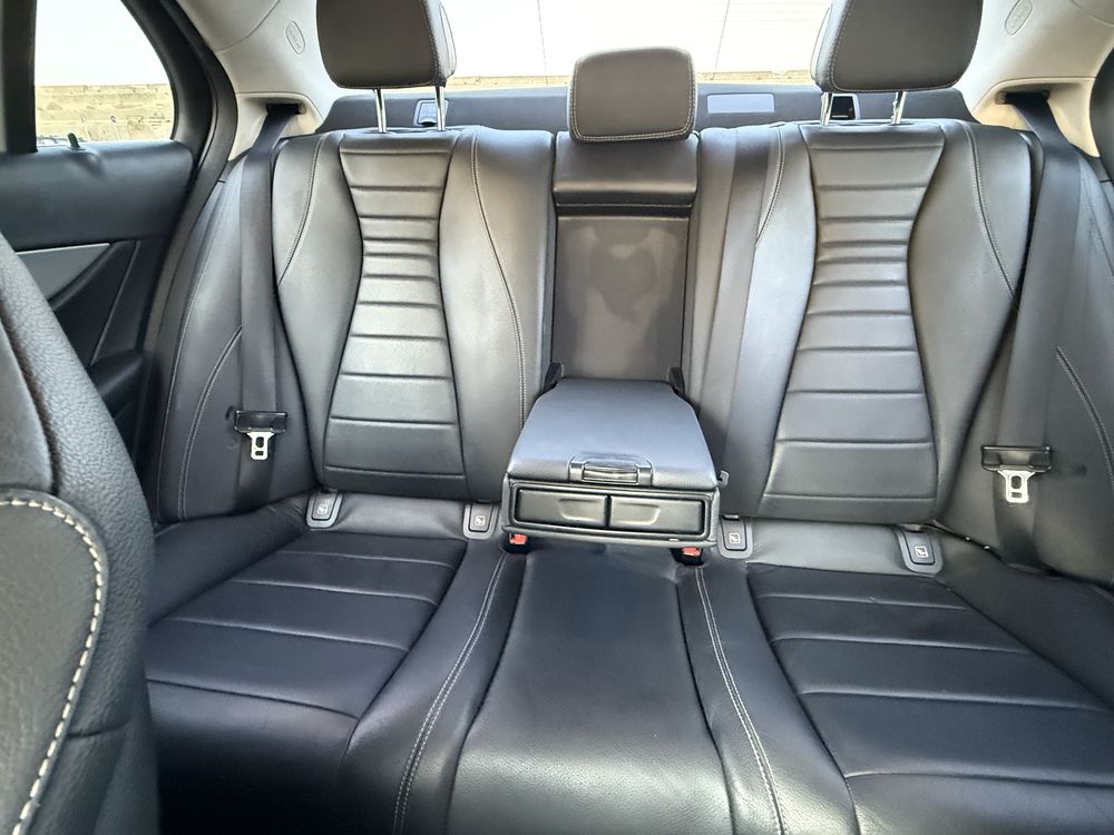 Mercedes w213 e 2000 2018 г.