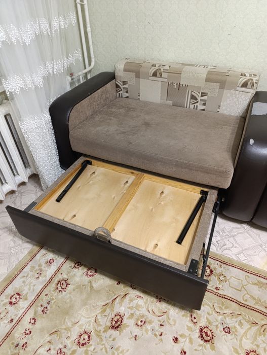 Продам кресло диван