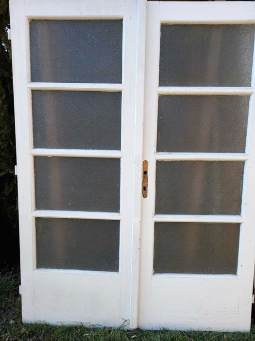 Vand usi interioare exterioare