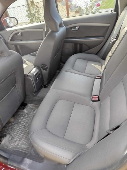 Volvo V 70 an 2011  D3