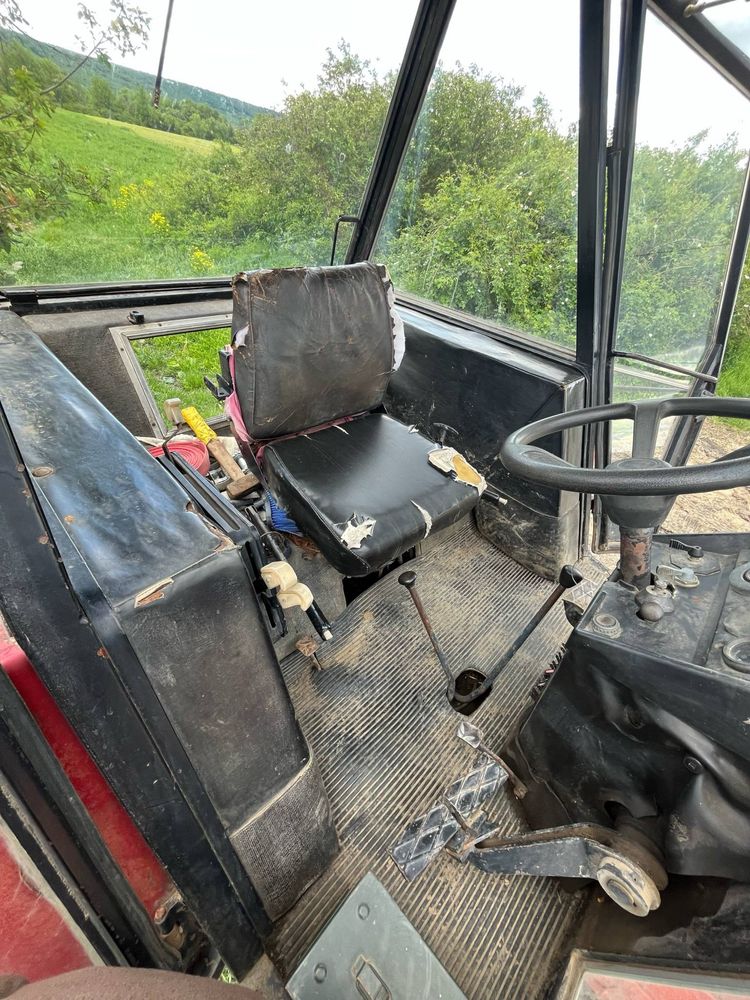 Tractor u532.