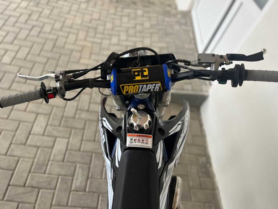 Motocicleta cross MZK Mikilon 250cc 21/18 4T benzina alb/negru