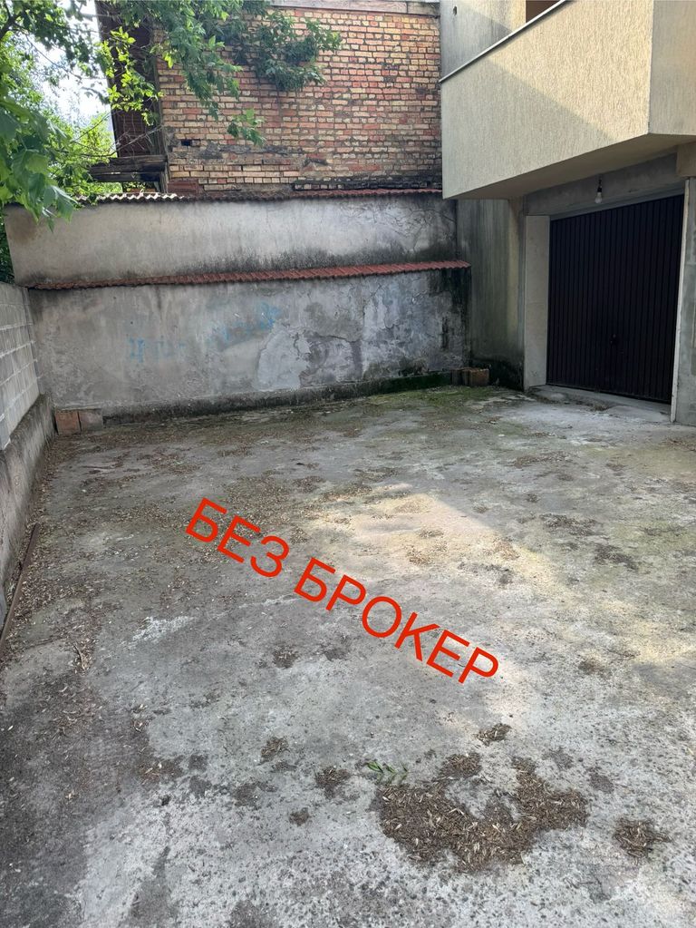 Продава се Гараж / Паркомясто в Плевен, Широк център - 25 кв.м за 2000 €/кв.м - Снимка #1