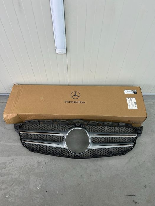 решетка за w205 оригинална