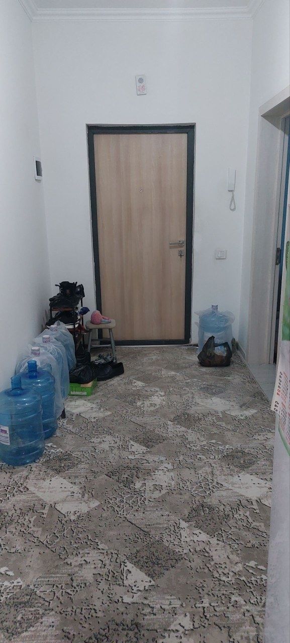 Яшнабадский район Нурмухаммедов 2. 5дом 6этаж. Подвал хам бор 3плус кв