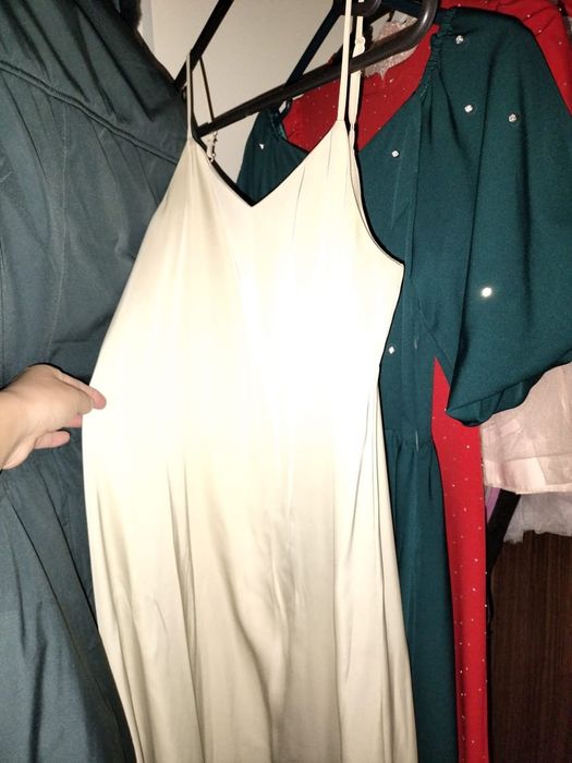 Платье с накидкой