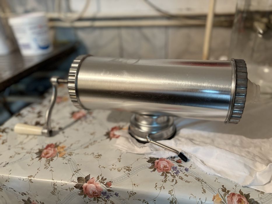 Carnatar pentru facut carnat de casa