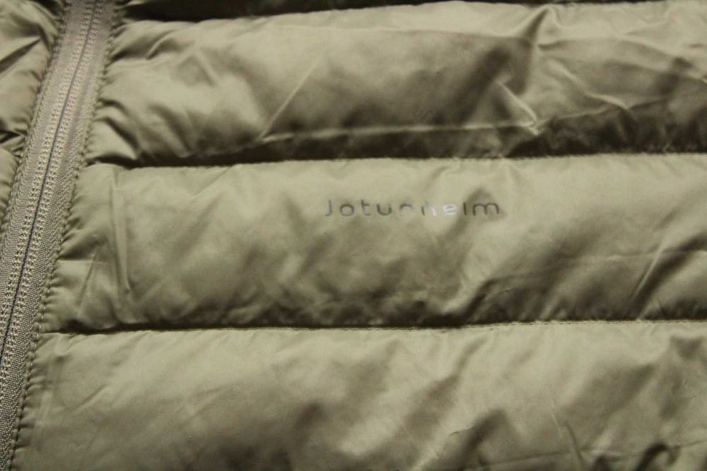 JOTUNHEIM OF NORWAY - мъжко олекотено пухено яке, размер L