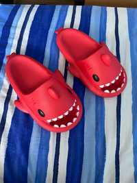 Акула джапанки/Shark slides red 38-39