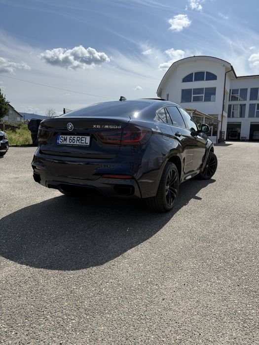 BMW X6 M50D 381CP