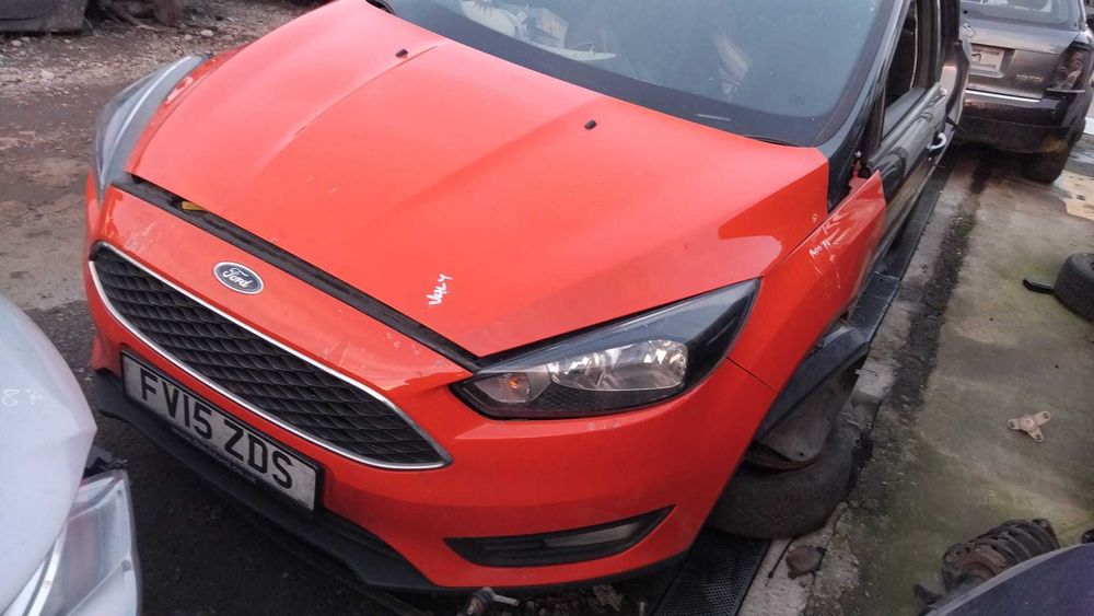 Bara fata ford focus 3 facelift