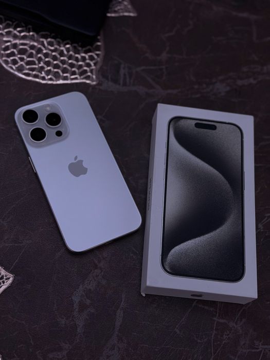 iPhone 15 Pro 128GB. E-Sim, перфектен, UAG MONARCH
