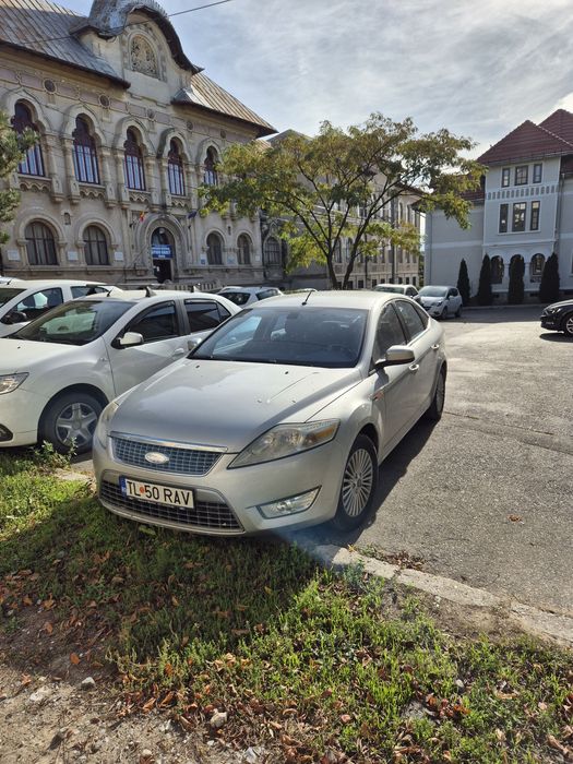 Vând Ford Mondeo MK4