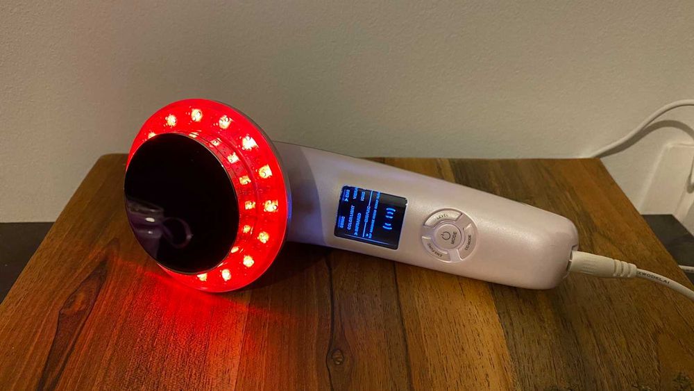 Масажор за лице/тяло 6 в 1 EMS функции, ултразвук, фотон, йони