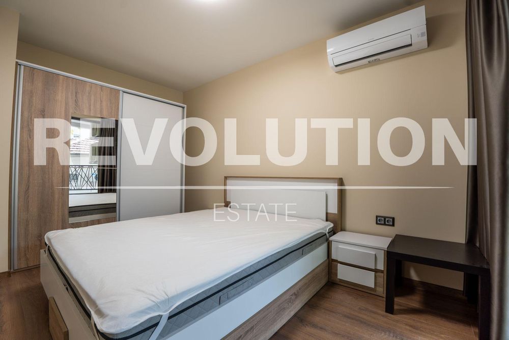 Светъл ДВУСТАЕН апартамент в кв. Христо Смирненски