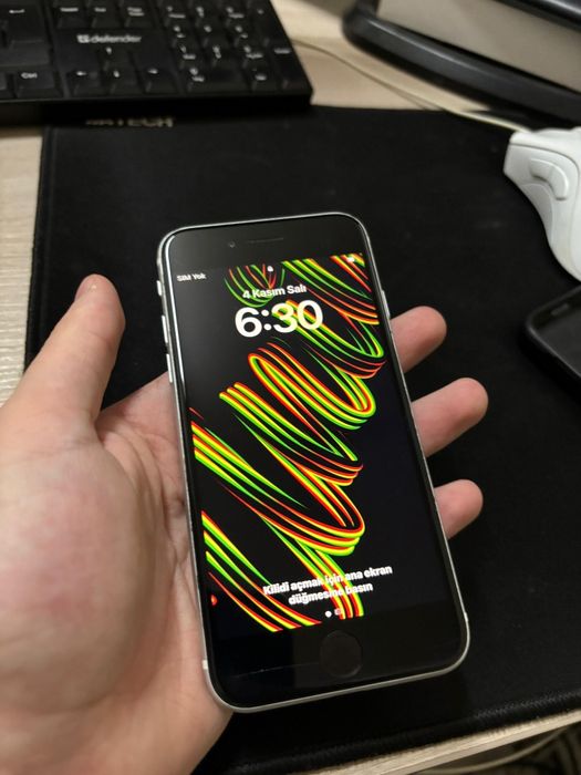 Айфон се не скрывался