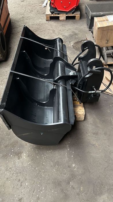 Cupe taluzare inclinabile pentru buldo si excavator