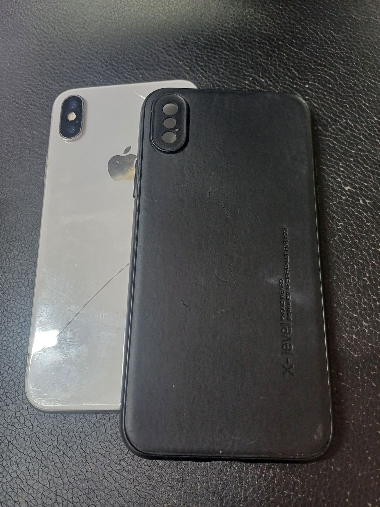 Продам iPhone X..