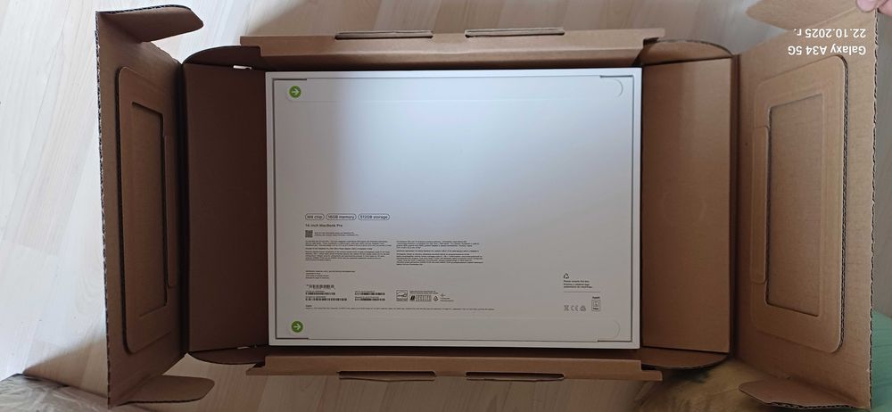 ЧИСТО НОВ MacBook Pro 14" M4 PRO Chip M4 10C/10G 16RAM/512SSDГаранция! — миниатюра 4