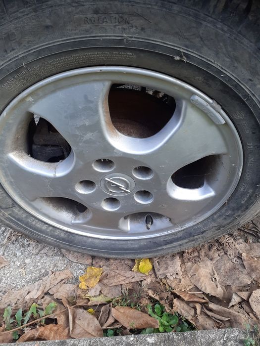 Продавам опел Астра начасти