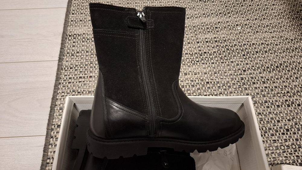 Кожени ботуши GEOX