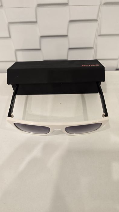 Hugo Boss sunglasses HYM 90, white