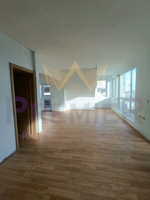 Продава се Мезонет в Варна, Бриз - 200 кв.м за 1200 €/кв.м - Снимка #2