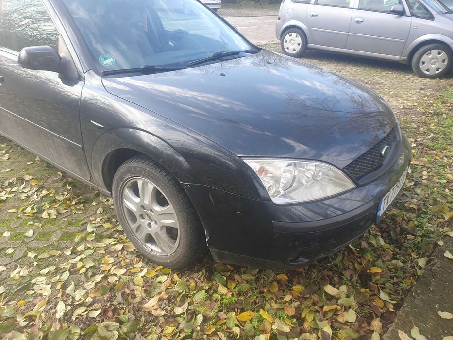 Продавам Форд Мондео