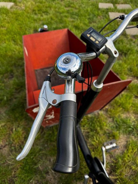 Vând cargo bicicletă electrică, preț 1200 de Euro (negociabil)
