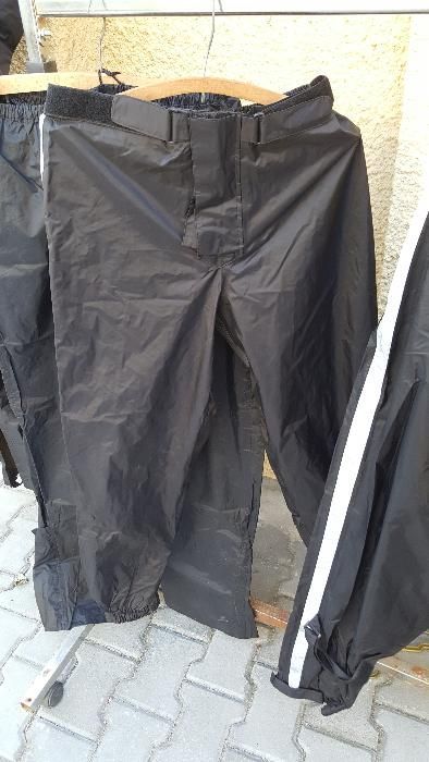 Echipament waterproof ,combinezon,pantalon,geaca ploaie moto