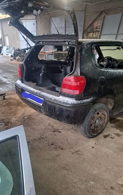 Capota motor Volkswagen VW Polo a 3-a generatie 6N (facelift)