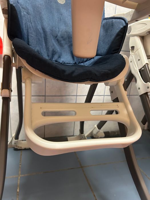Vând scaun de bucătărie bebeluș