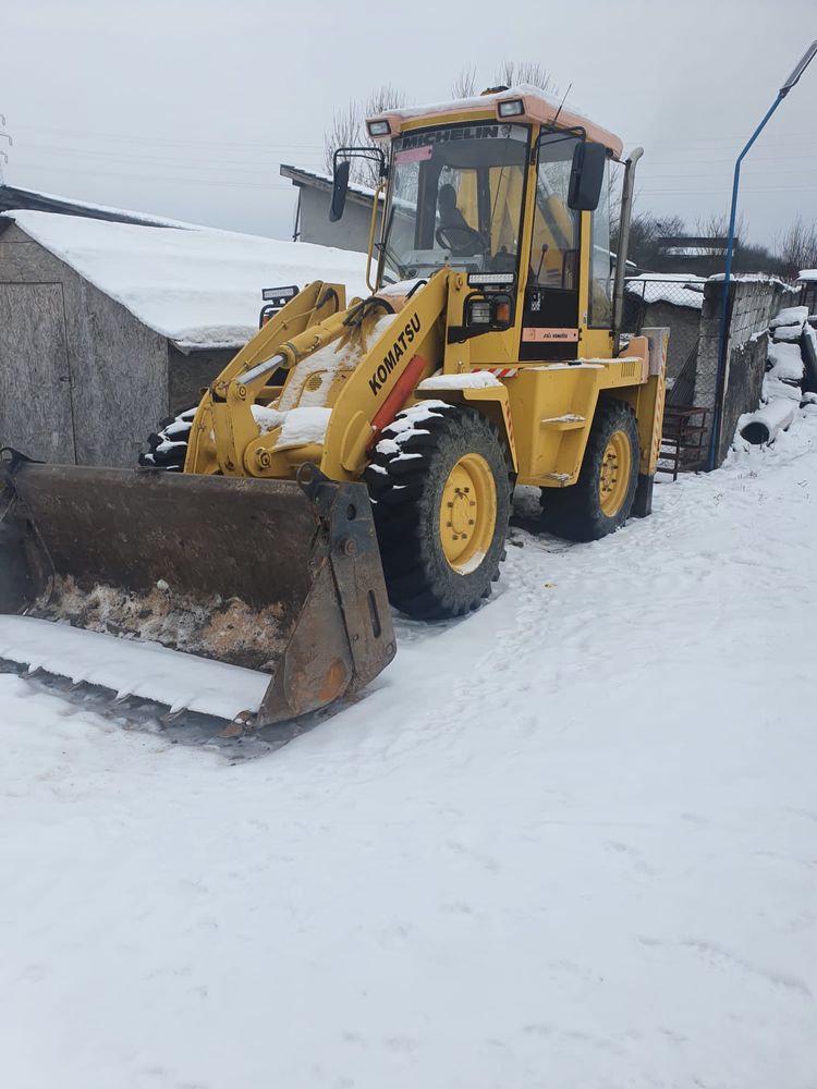 Buldo-excavator Komatsu