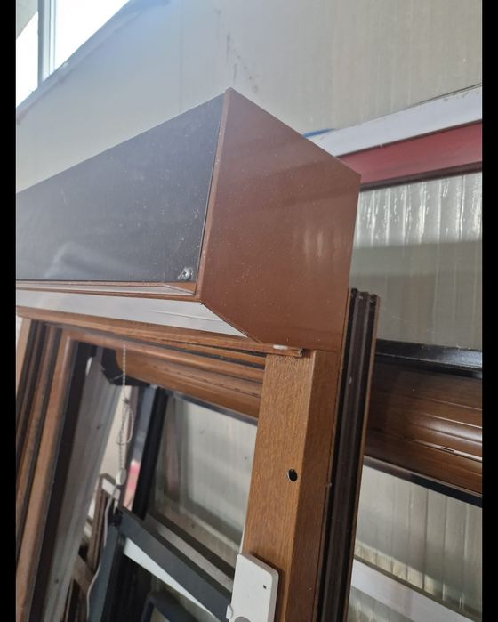 Rulouri exterioare aplicate , suprapuse și tencuibile