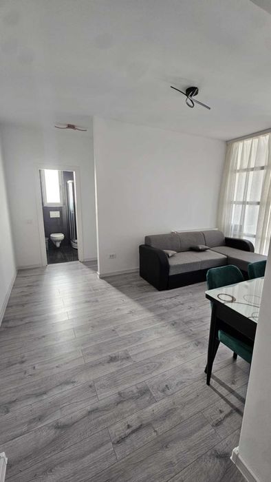 Apartament 2 camere semidecomandat de închiriat