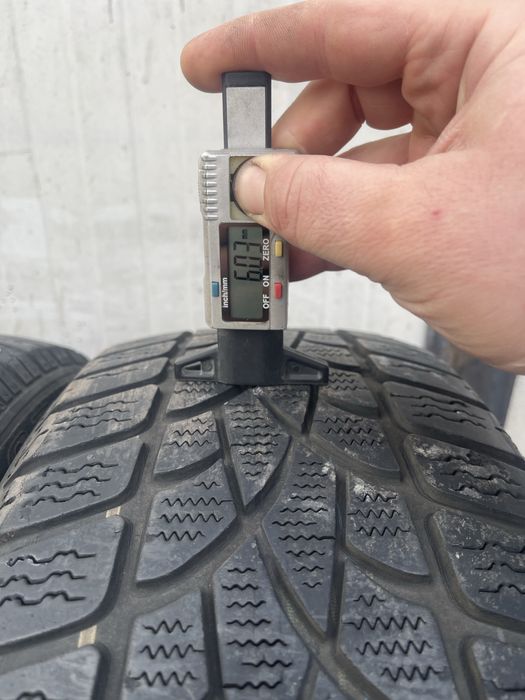 Vand set de 4 anvelope iarna 195 50 16 Dunlop 7mm