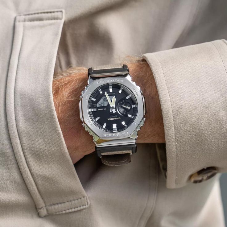 Casio g shock gm-2100