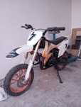 Vând cross 49cc 6-12 ani