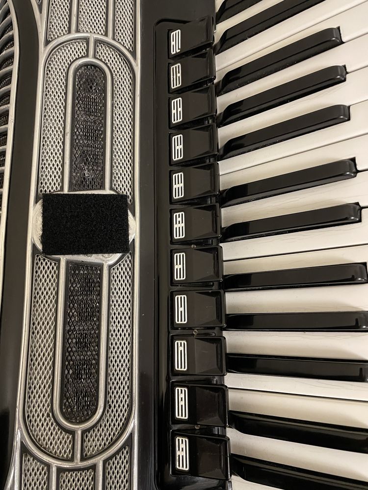 Acordeon Weltmeister supita