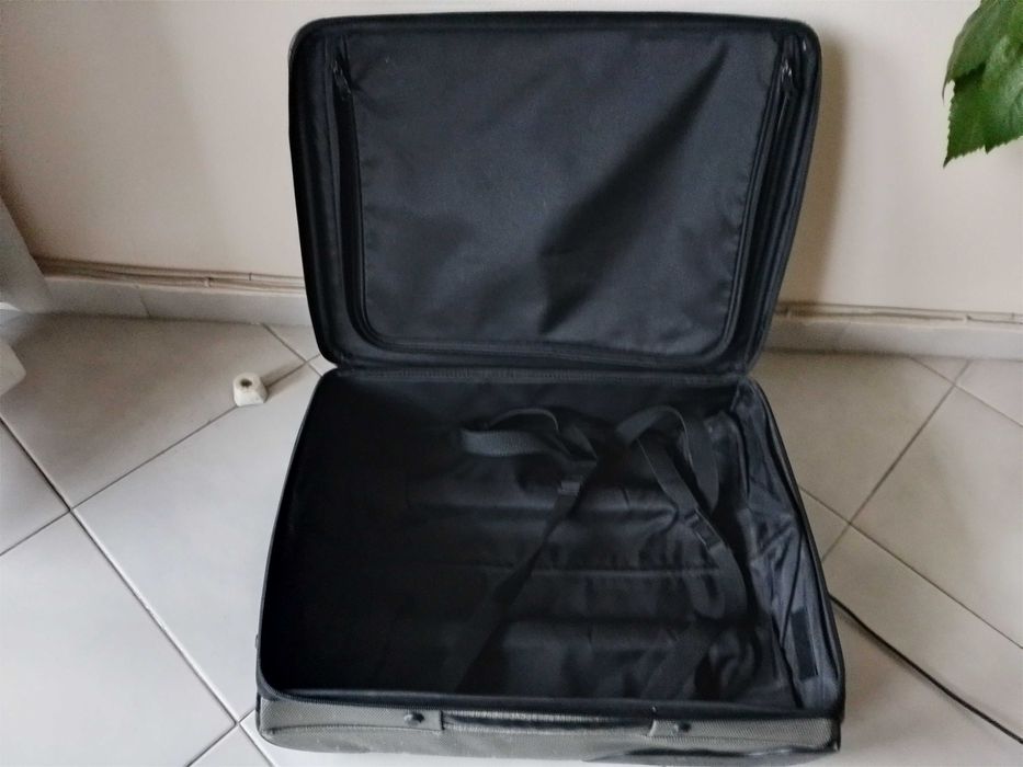 Куфар 2бр   колелца "AUSTRIAN AIRLINES" "47/35/20см" "15лв"!+Доставка!