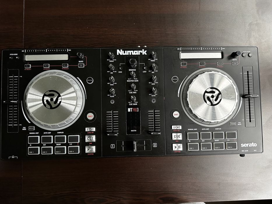 Numark mixtrack PRO III