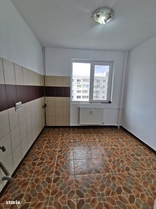 3 camere  2 minute de metrou 1 Decembrie 1918 Ozana Titan