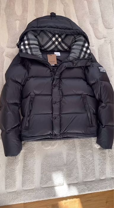 Burberry яке за зима