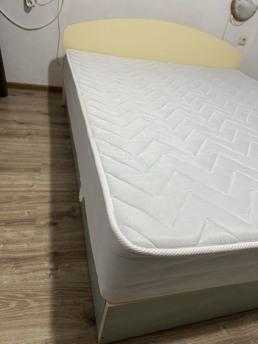 Спалня 190/160 със матрак MOREA