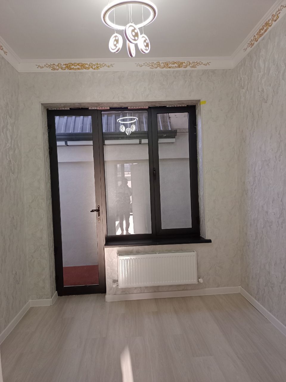 Sotiladi xovli 2 sutiq 4 xona