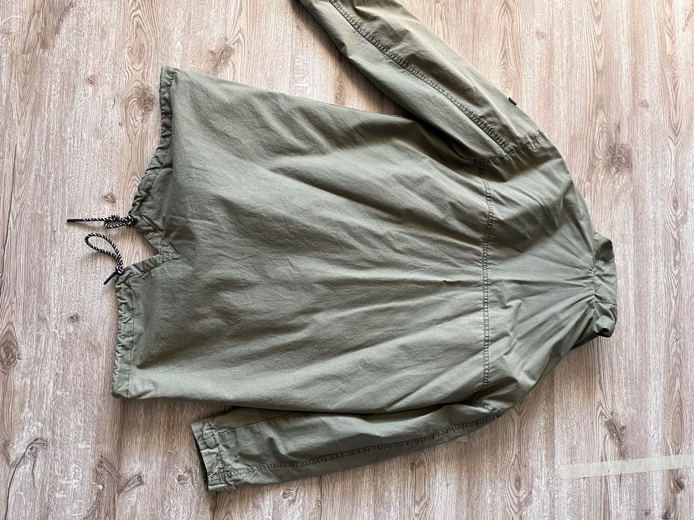 Мъжка парка tommy hilfiger xl.