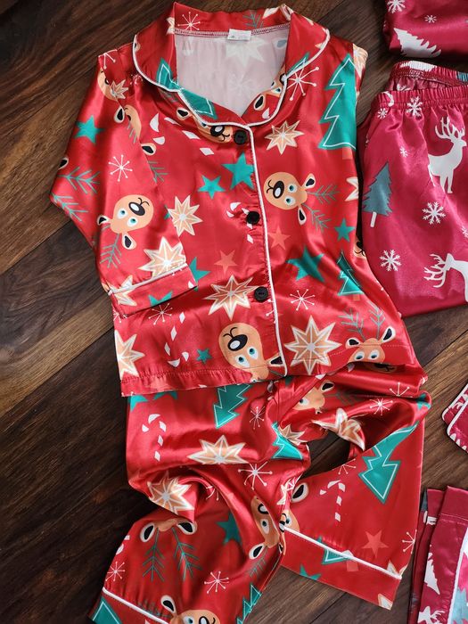 Еднакви пижами/дрехи за цялото семейство. Коледни