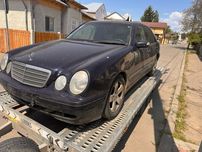 Dezmembrez mercedes e270 cdi motor sprinter w210