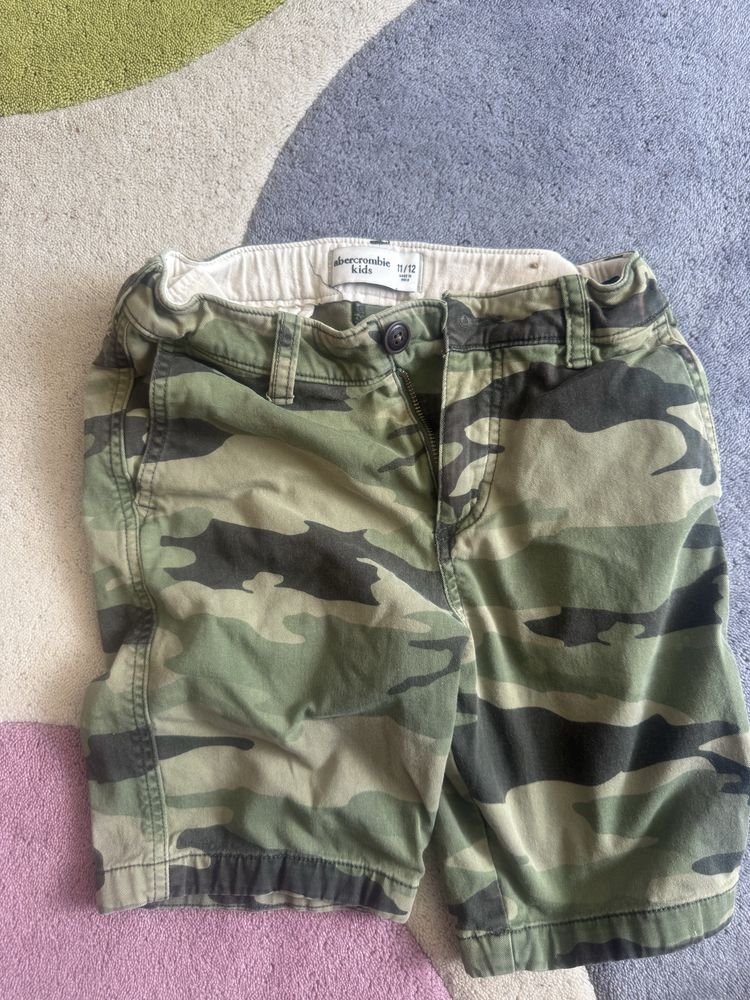 Къси гащи size 8