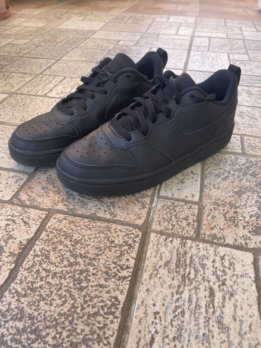 Обувки nike court borough low